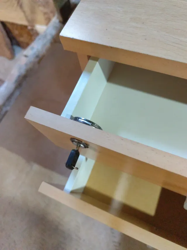 Mueble 3 cajones con ruedas