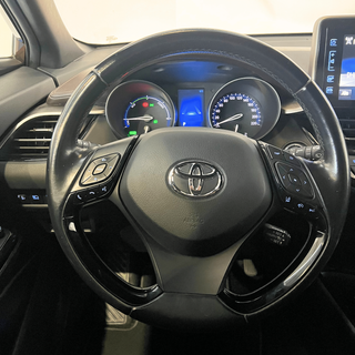 Toyota C-HR LUXURY PLUS