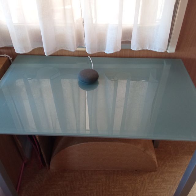 Mesa comedor cristal y madera pequeñas dimensiones