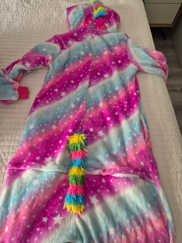 Pijama Unicornio Talla M, paracaídas 150 a 160 cm