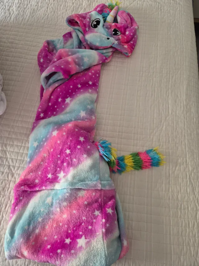 Pijama Unicornio Talla M, paracaídas 150 a 160 cm