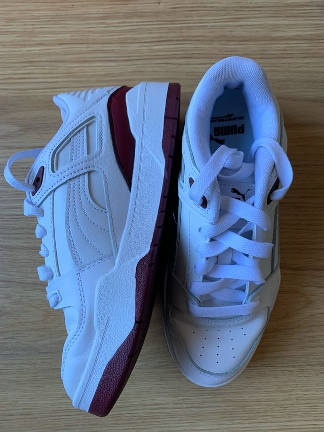 Zapatillas Puma Blancas y Rojas