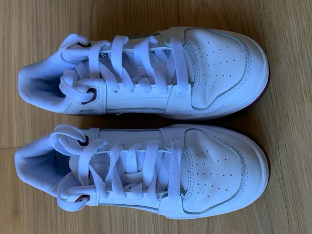 Zapatillas Puma Blancas y Rojas