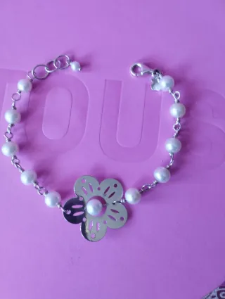 Pulsera perlas y flor plata
