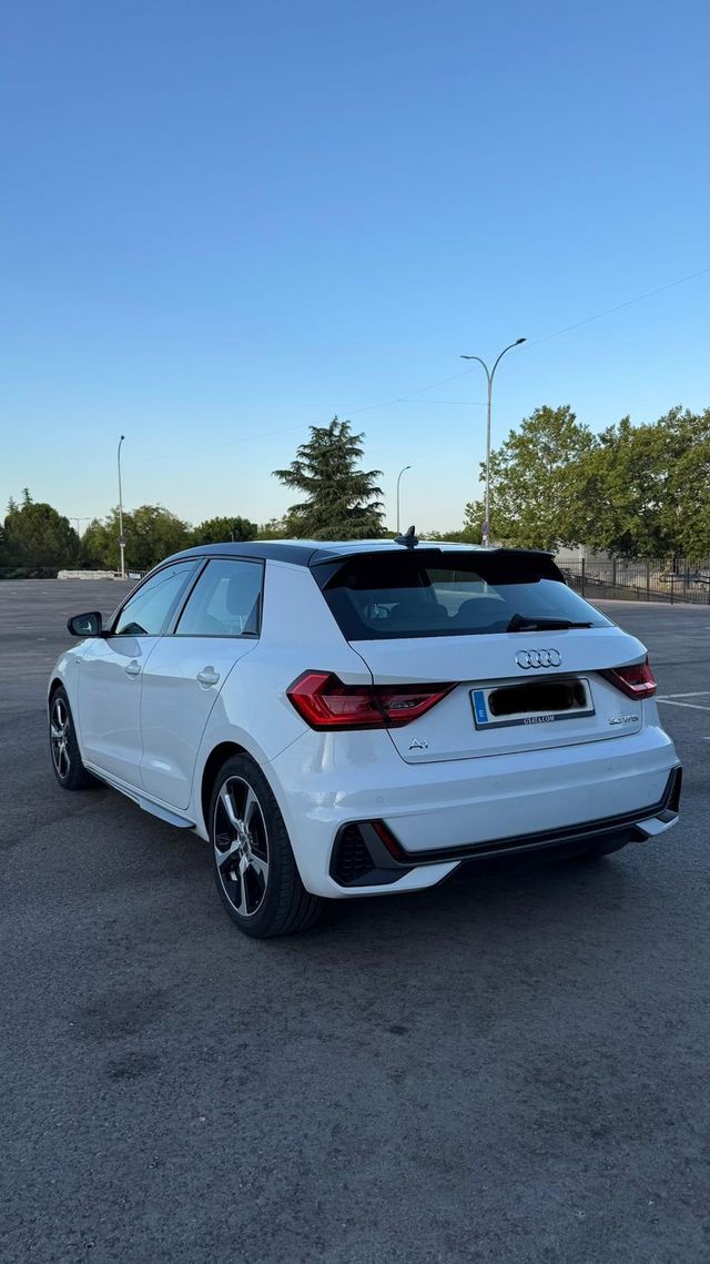 AUDI A1 Sportback Adrenalin 30 TFSI