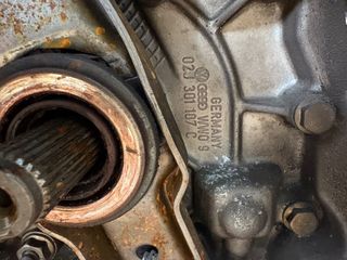 Caja de cambios VW 02J 301 107 C