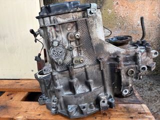 Caja de cambios VW 02J 301 107 C