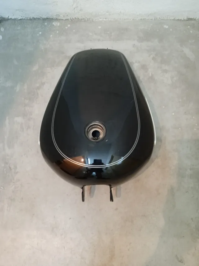 Depósito de gasolina negro para moto Harley Davids