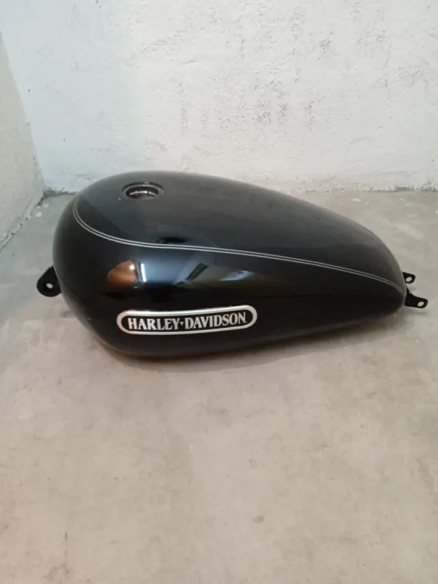 Depósito de gasolina negro para moto Harley Davids