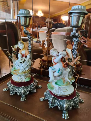 Coppia di lampade da tavolo antiche in porcellana