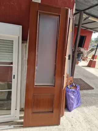 Puertas de madera con cristal  salón, se regalan l