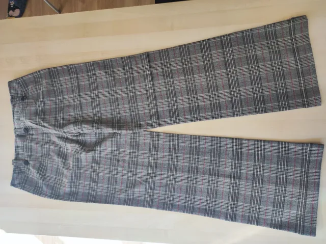 Pantalón de vestir gris a cuadros