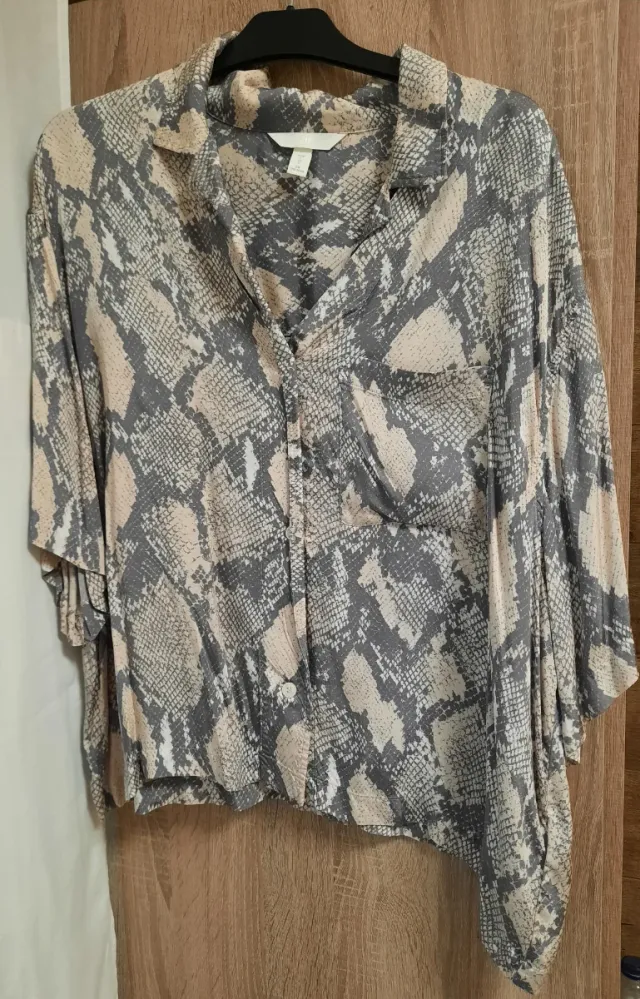 Camisa estampada animal print