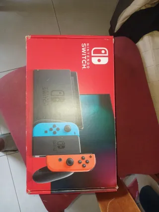 Nintendo Switch OLED Roja