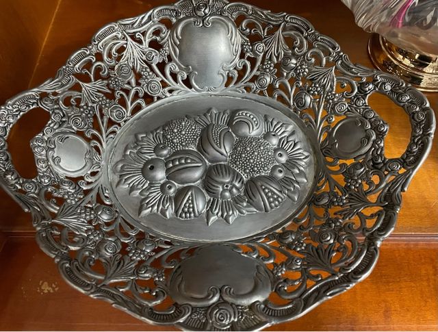 Bandeja decorativa metal plateado