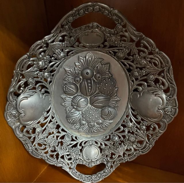 Bandeja decorativa metal plateado