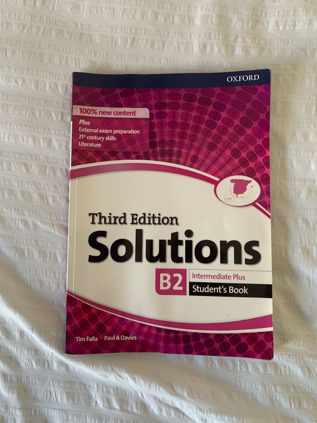 Solutions 3rd Edition Intermediate Plus. Studen...