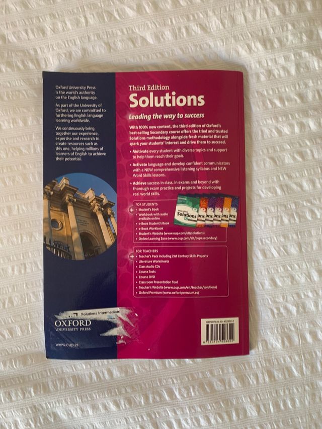Solutions 3rd Edition Intermediate Plus. Studen...