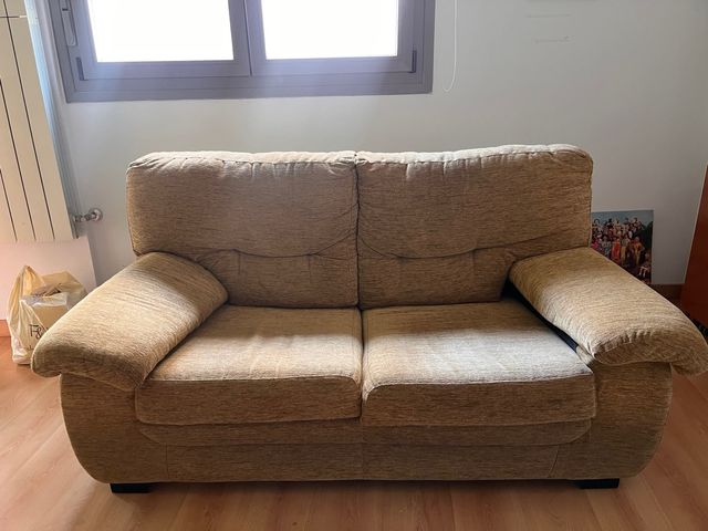 Sofá de 2 plazas en tela marrón