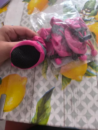 Scarpe per cani rosa e grigie