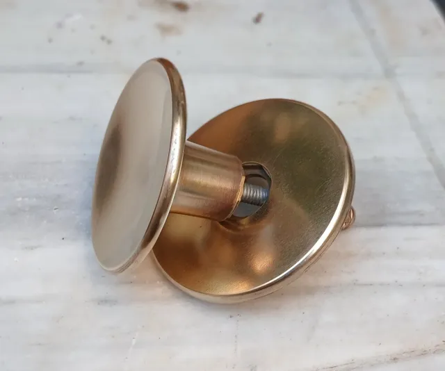 Pomo Puerta Dorado 8cm