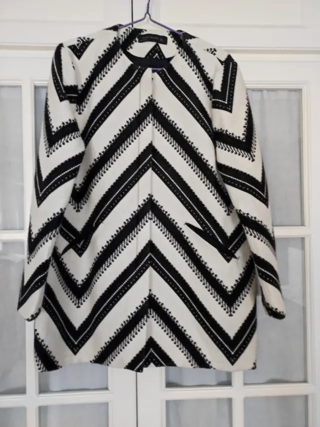 Abrigo Zara Talla L