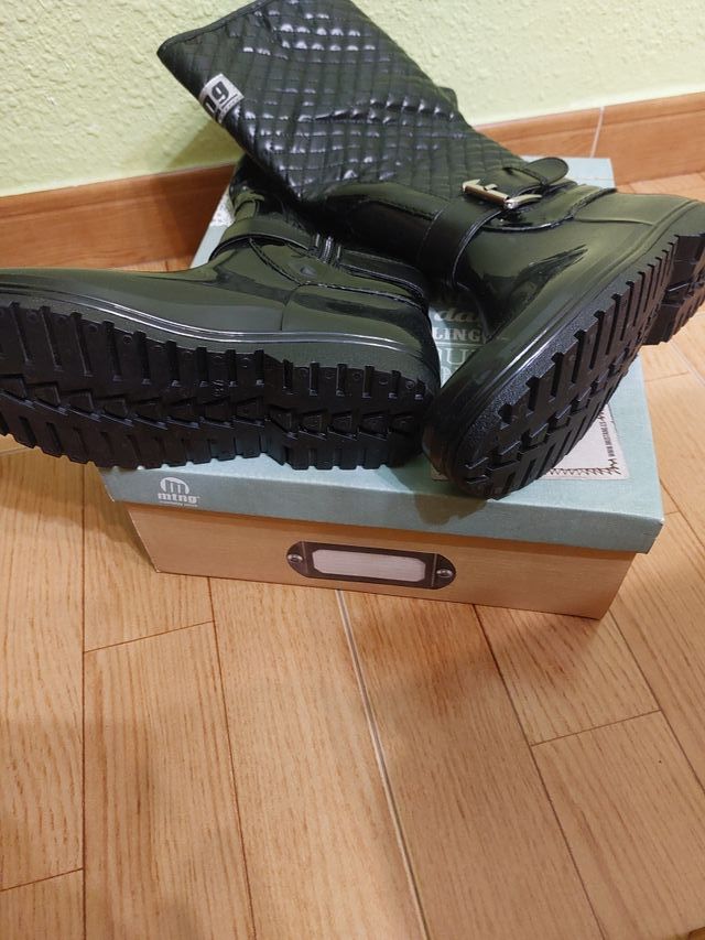 Botas de agua Mustang Talla 37 Nuevas