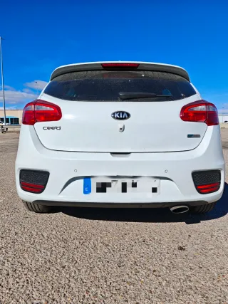 KIA Ceed 2018 Etiqueta C bajo consumo