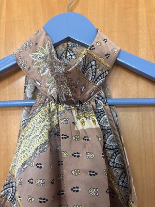 Blusa Shein sin mangas estampada