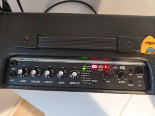 Amplificador Guitarra Fender Mustang I v.2