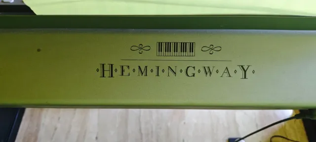Piano Electrónico Hemingway