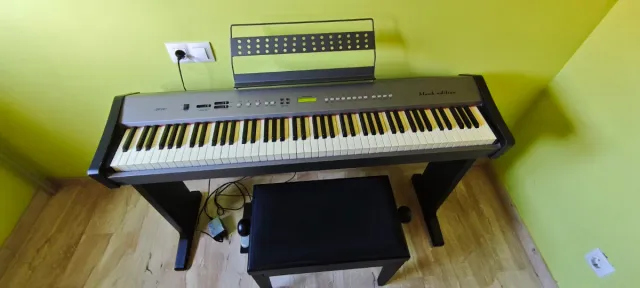 Piano Electrónico Hemingway