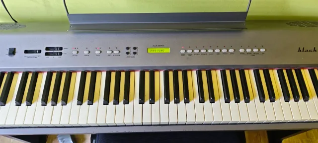 Piano Electrónico Hemingway