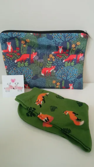 Regalo Navidad Neceser y calcetines con zorros