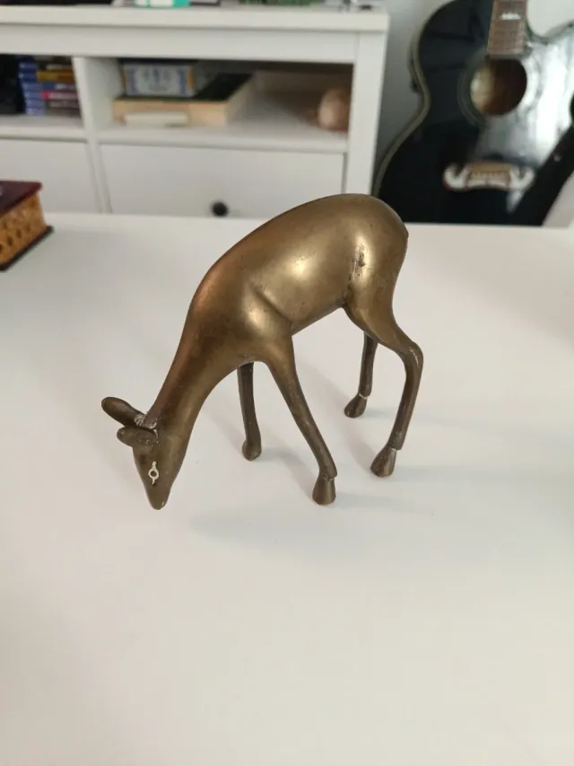 Figura ciervo bronce