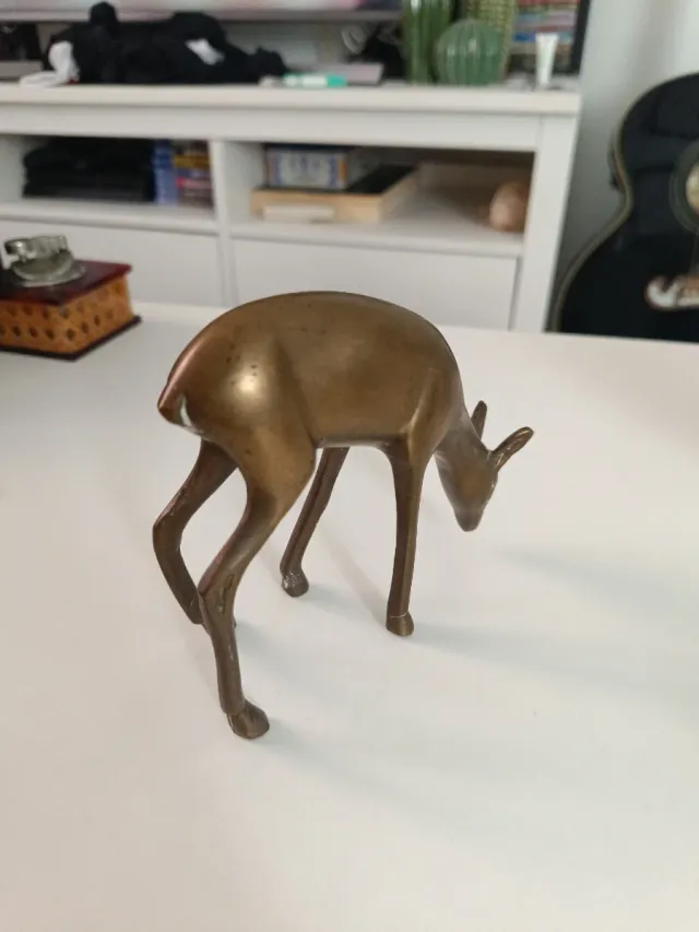 Figura ciervo bronce