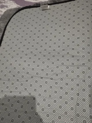 Tappeto in pelo morbido grigio