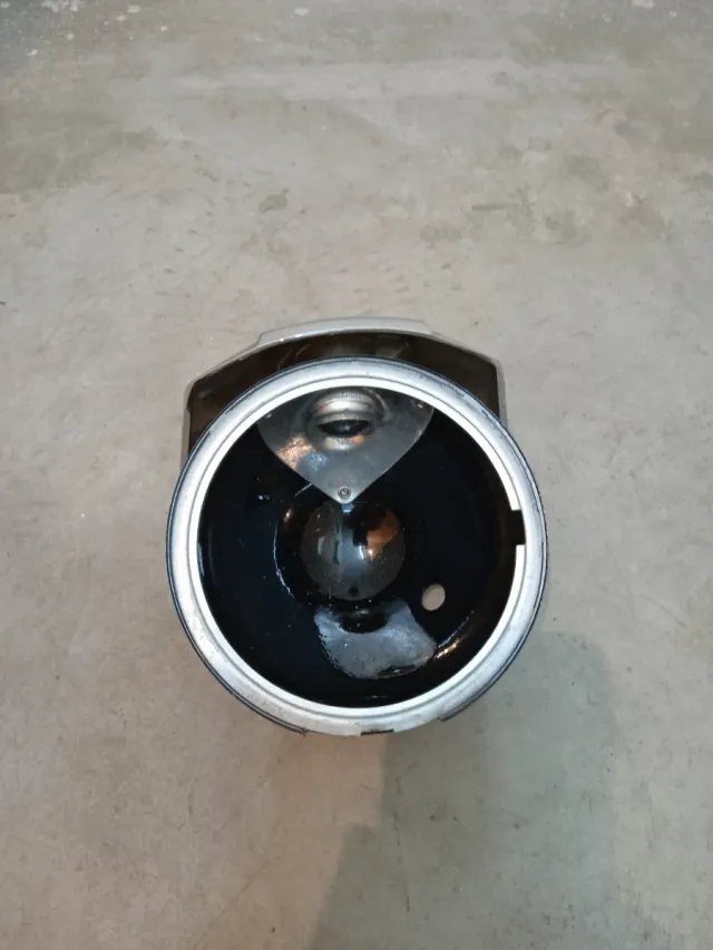 Accesorios soporte faro sportster