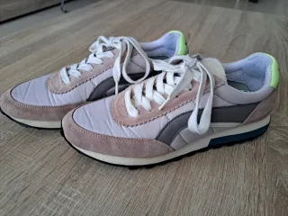 Zapatillas Bimba y Lola rosas T40