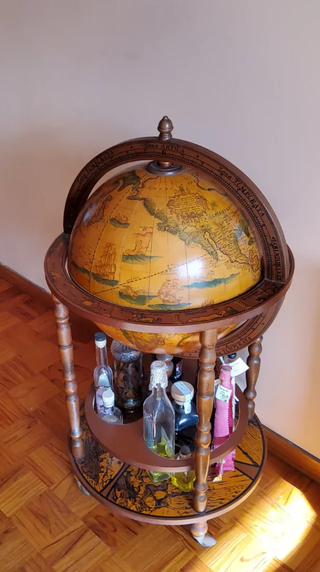 Globo Botellero Bar Mundo