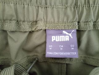 Pantalón corto Puma verde oliva