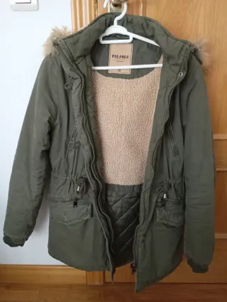 Chaquetón verde con gorro PALABLU