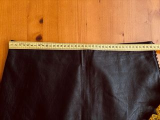 Falda mini piel negra Mango