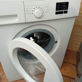 Lavadora Carga Frontal 6kg 1200 RPM