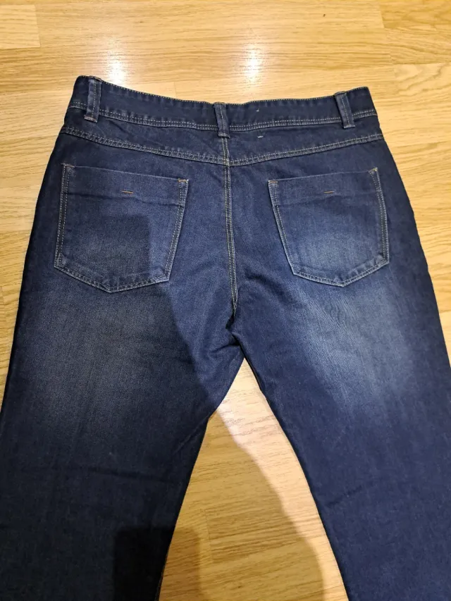 Pantalón vaquero Kiabi Regular Fit Talla 42