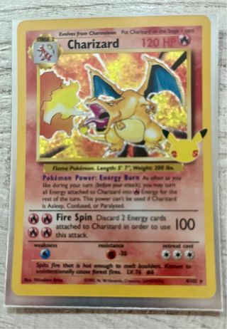 Carta Pokémon Charizard Celebraciones 25th