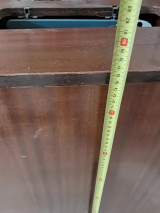 Máquina de coser Alfa con mueble