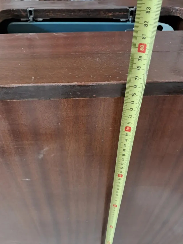 Macchina da cucire Alfa con mobile