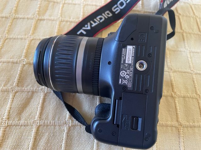 Canon EOS 550D + objetivo 18-55mm