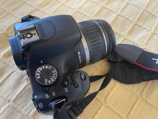 Canon EOS 550D + objetivo 18-55mm